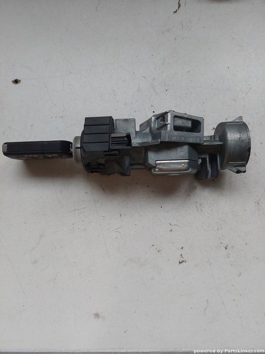 Contact Cu Cheie Mazda 3 1.6I 2003-2009 Oem 3M513F880Ac