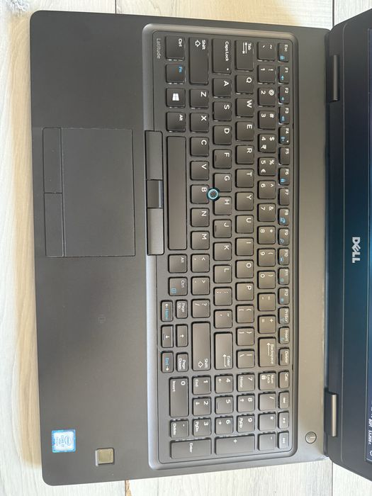 Dell Latitude 5580-i7 7820HQ/16гб/512гб ssd м.2/Nvidia 940MX/Подсветка