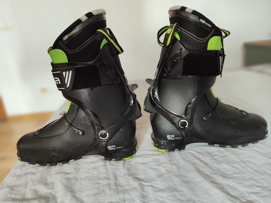 Clapari de tura, Roxa RX scout, mondo 285, marime 44.