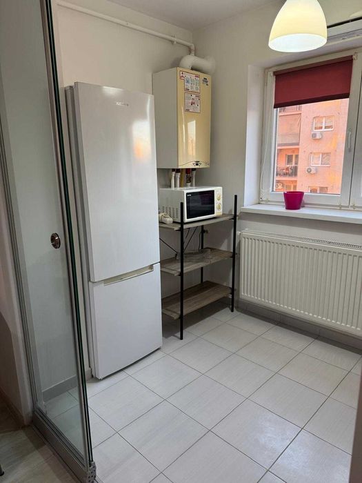 Vând garsoniera cu loc parcare teran lângă metrou Nicolae Teclu