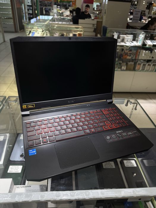 Acer Nitro 5  i5 11400h/8GB/RTX3050/SSD512