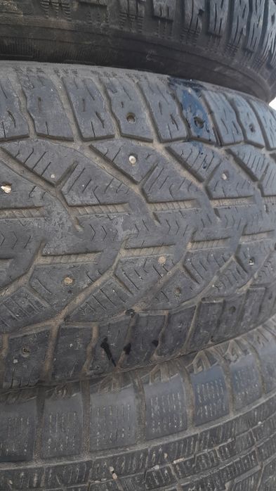 Продам шины в количестве 6 штук