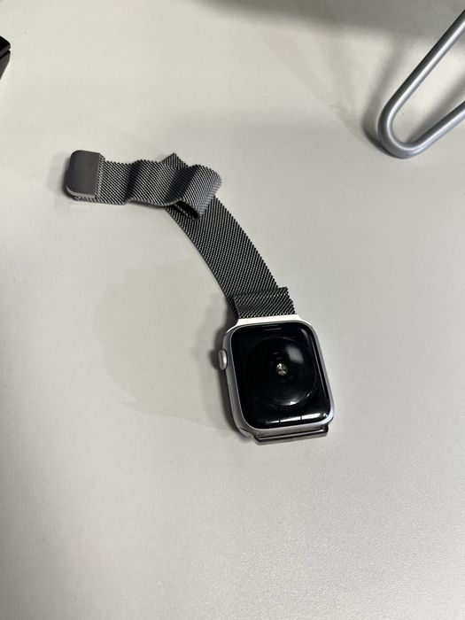 Apple watch se 44mm nike edition