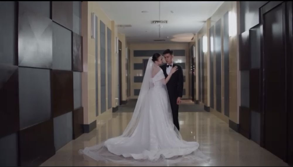 Красивое дорогое свадебное платье