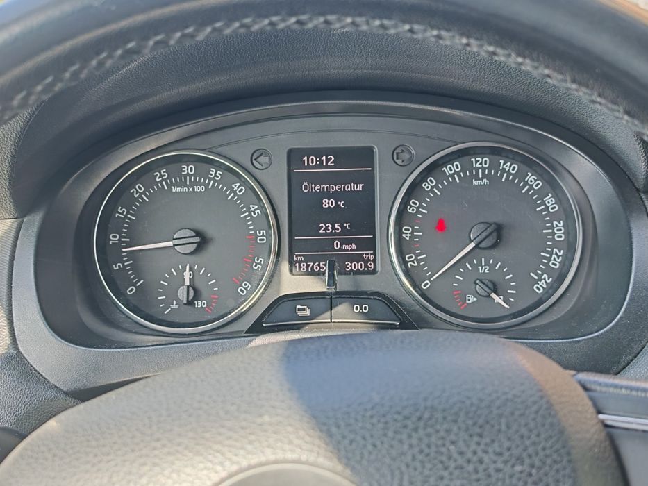 SKODA Rapid 2013 — imagine 5