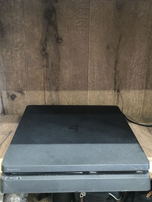 Sony Playstation 4 Slim 1TB
