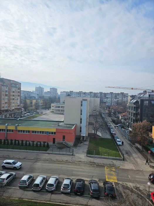 Перфектна гарсониера в Надежда 1 с възможност за преустройство