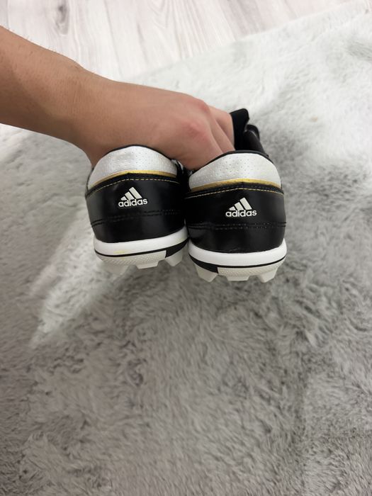 Футболни бутонки Adidas 38номер
