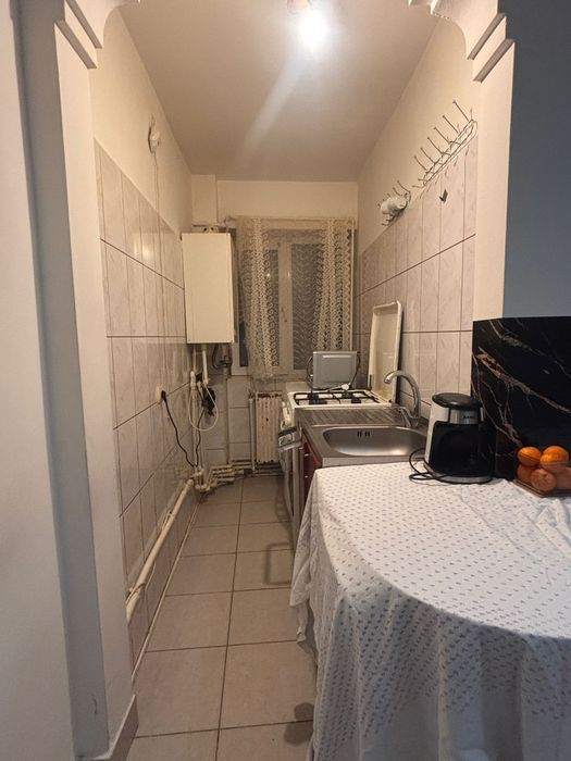Închiriez apartament