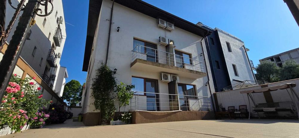 Pensiune, 10 Camere, Complet Funcțională în Eforie Nord