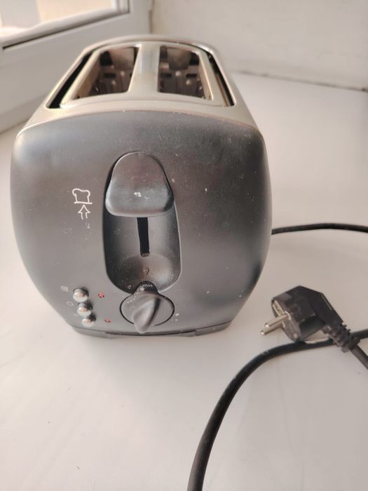 Продам Тостер Vitek