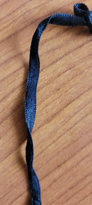 Colier cu snur din satin