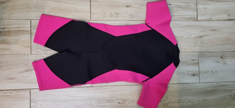 Vand costum neopren 134/140