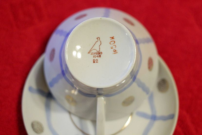 Чашки чайные (5 штук) Дулево новые с блюдцами.