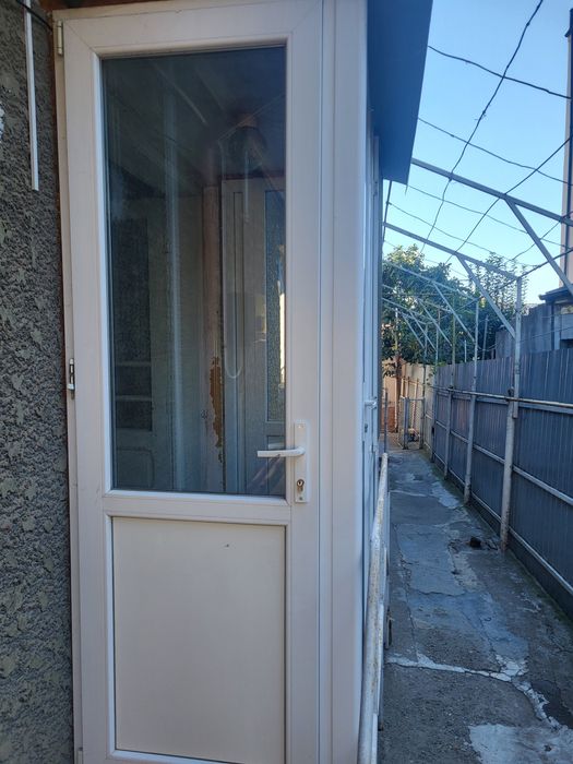 Usi termopane  de  exterior