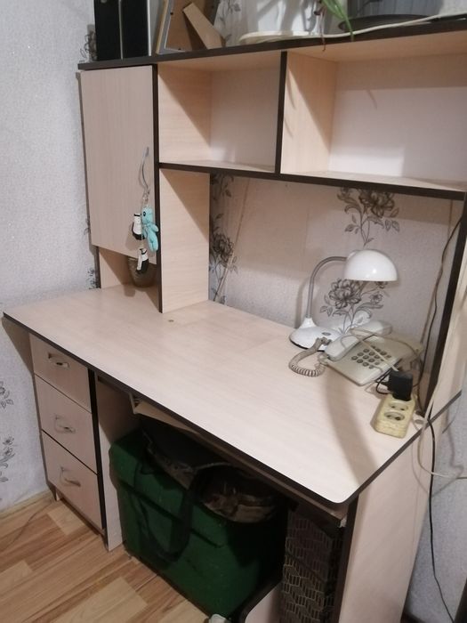 Письменный стол!!!
