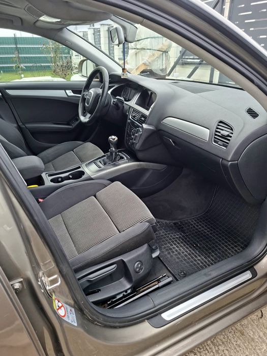 Audi A4 B8 2.0 TDI – 2009 – întreținut