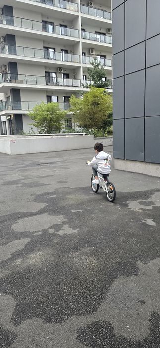 Bicicletă copii B’TWIN Decathlon – stare bună, gata de plimbare
