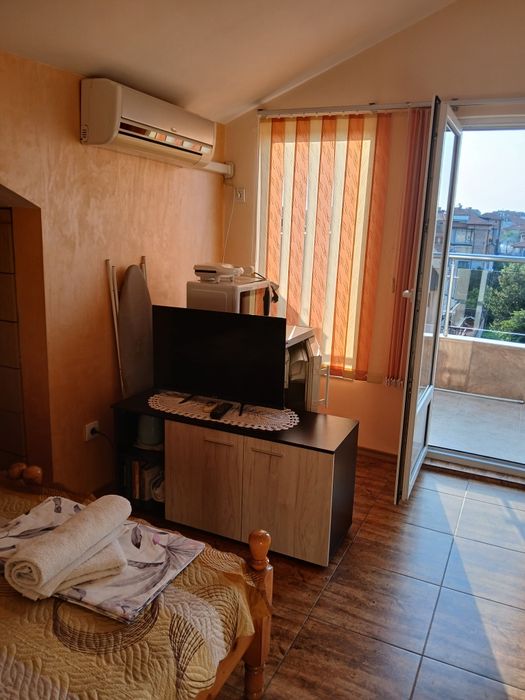 На море в Равда  на 50м от  плажа