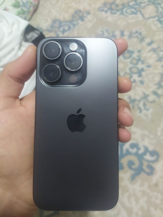Iphone 15 pro в хорошем состояние