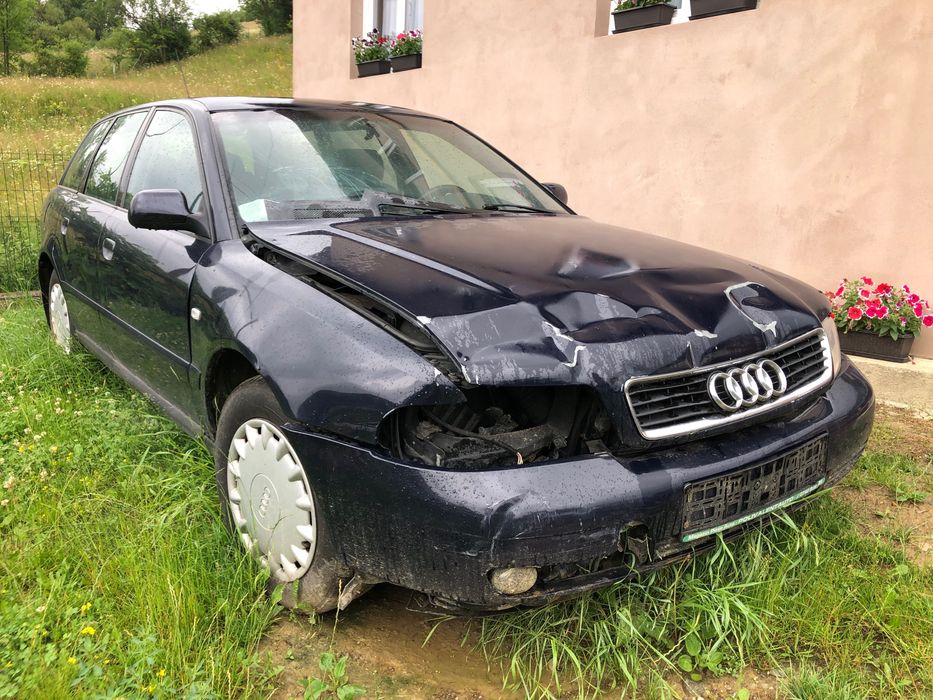 De vânzare Audi B5
