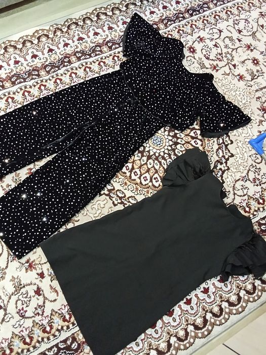 Продам платье и комбинезон для девочки