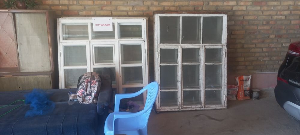 Deraza oynalari bilan shefirlar sotiladi Narhi kelishilgan holda.