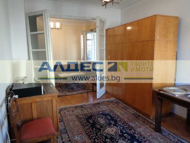 Продава се Тристаен апартамент в София, Яворов - 90 кв.м за 3323 €/кв.м - Снимка #3