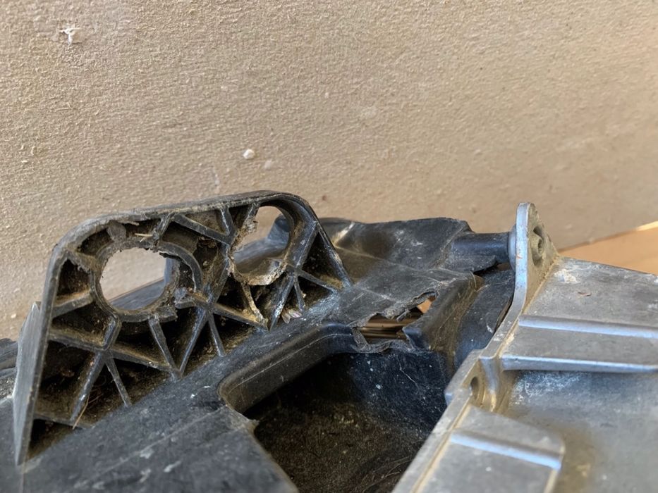 Фар за Volvo FH 4