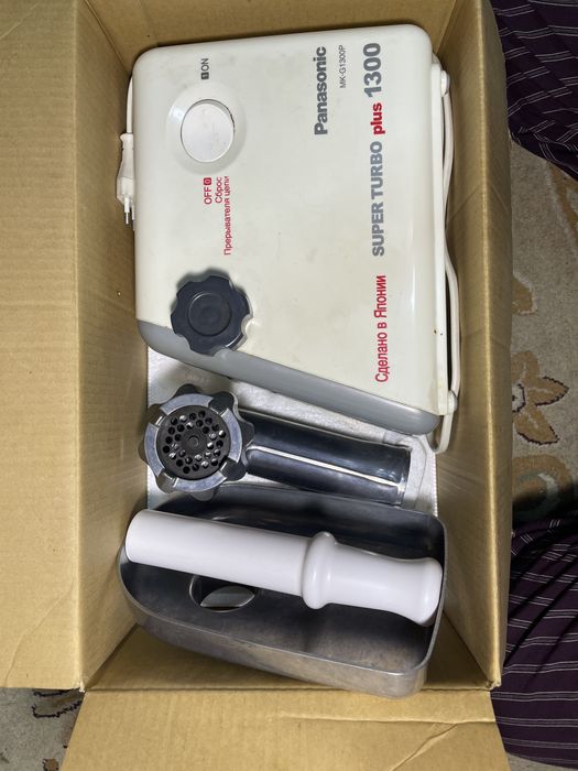 Мясорубка Panasonic MK-G1300P