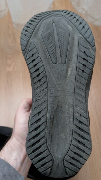 Pantofi alergare Asics Novablast 5 42.5