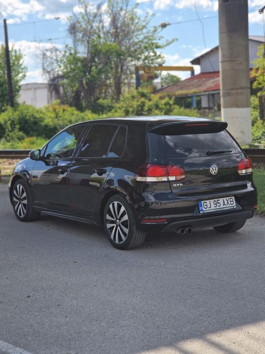 VOLKSWAGEN Golf 2011 — imagine 5