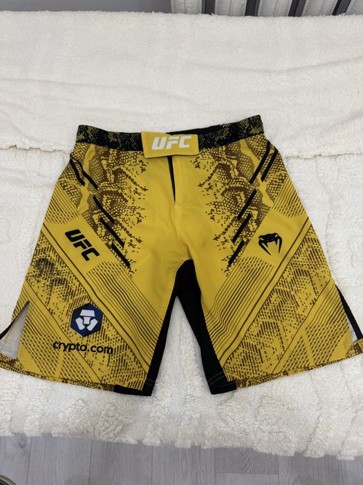 Продам рашгардные шорты для единоборвст