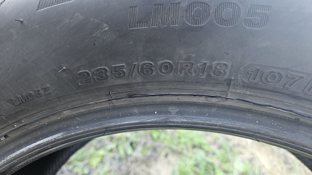 2бр гуми 235 60 18 дот 23 бриджстоун