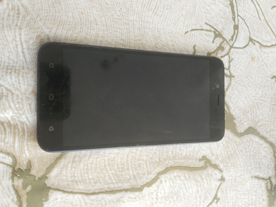 Продаётся телефон орро а71К