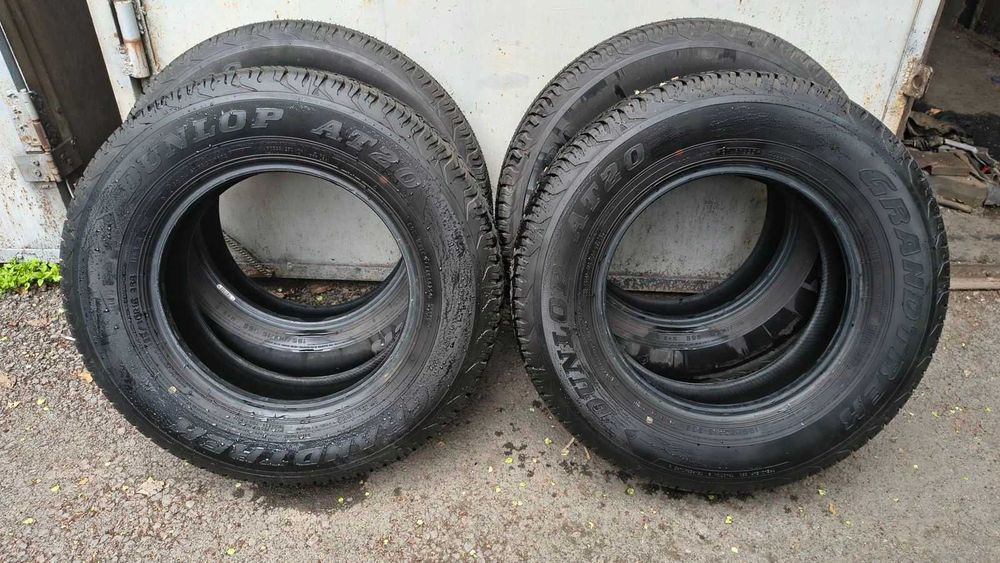 Dunlop AT20 Grandtrek 195/80 R15