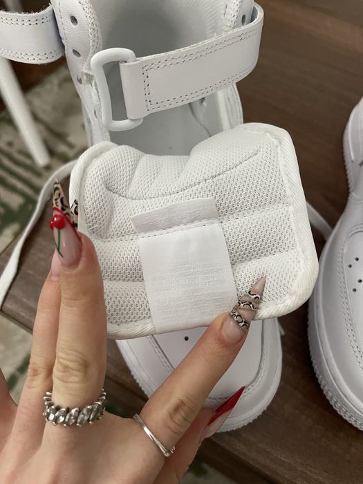 Air force 1 hight noi