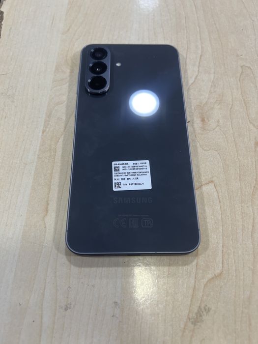 Samsung A 56 8/128gb srochna sotiladi