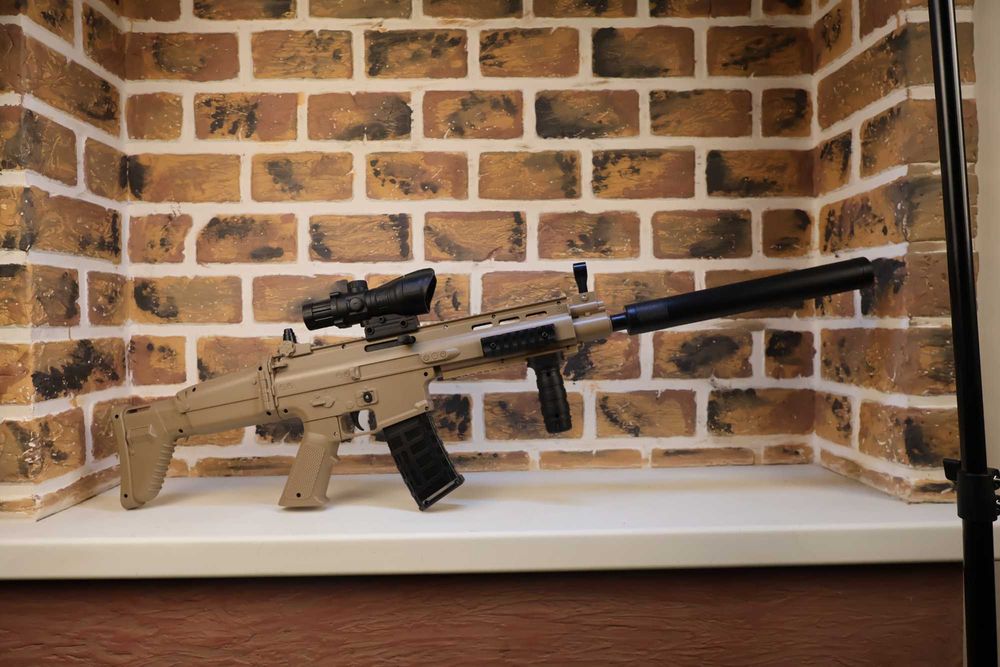 Штурмовая винтовка FN SCAR на орбизах