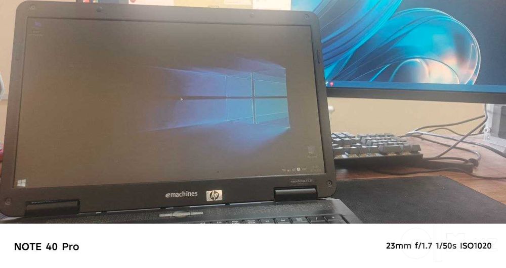ноутбук emachines e527 (Acer)