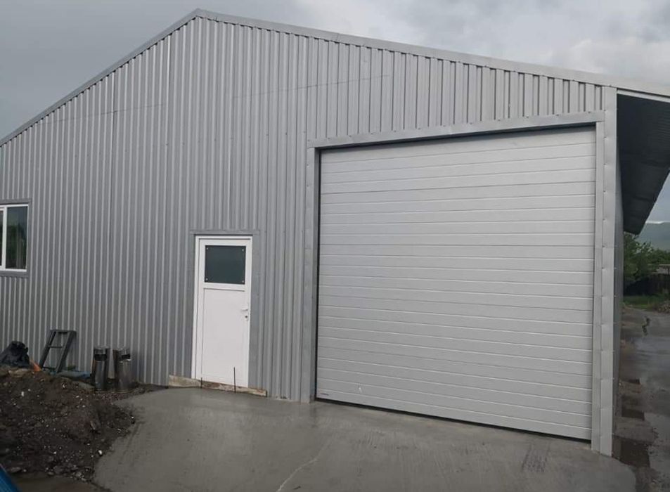 Hale, confectii metalice, poduri metalice, case modulare