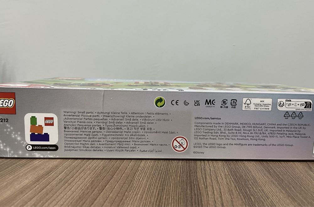 Продам ОРИГИНАЛЬНЫЙ НАБОР LEGO (100 деталей)