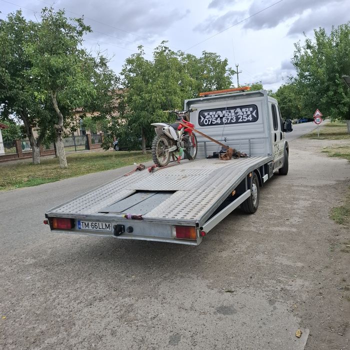 Vând sau schimb honda