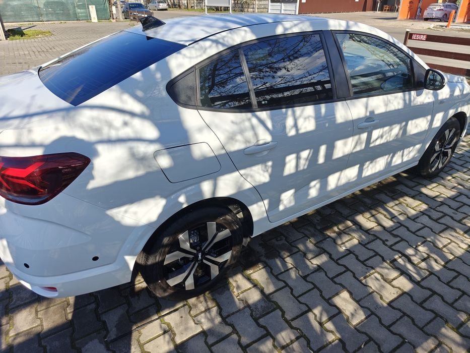 Dacia Logan Journey eco-g 100 mt6(2024 /11)