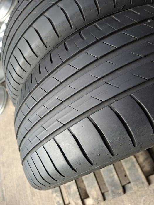 2бр. 215/55/17 Goodyear Efficient Grip Performance