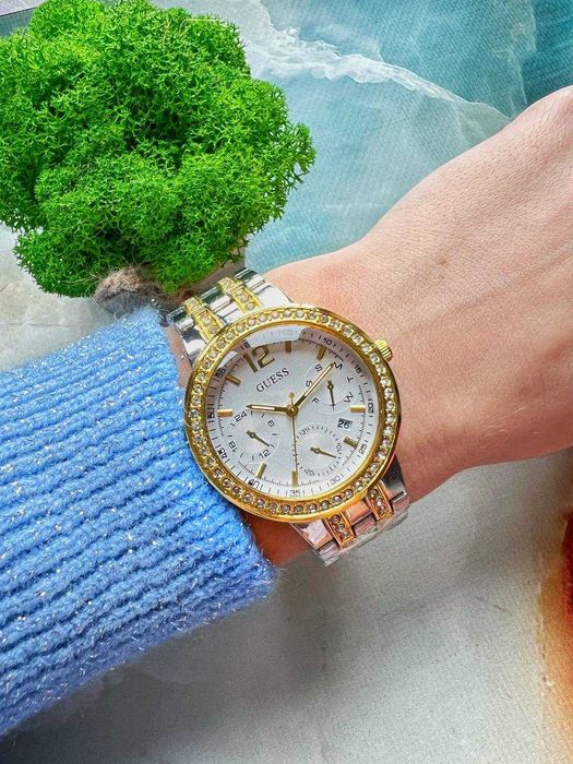 Ceas de mână damă Model 11 – Design Elegant – Cutie Cadou Inclusă