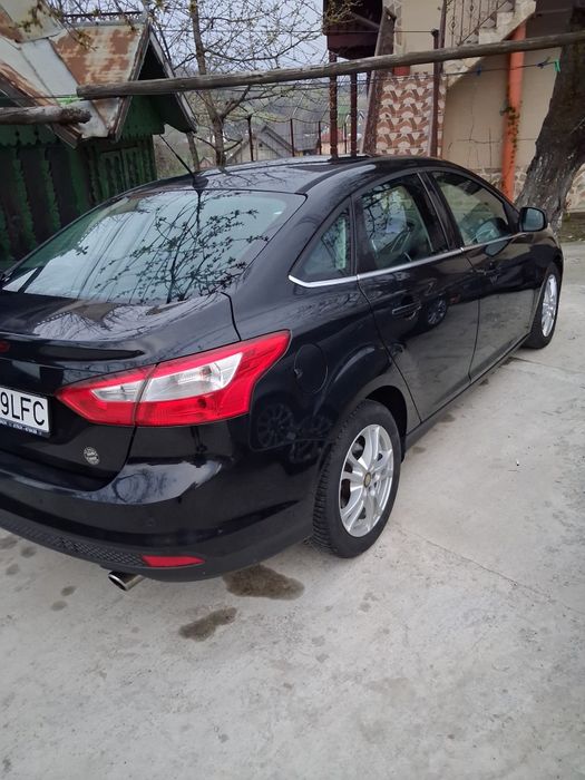 Vând Ford Focus Titanium