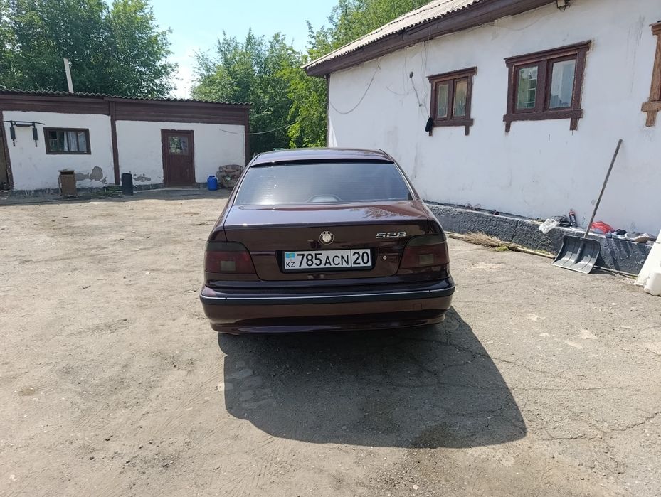 Продам или обмен БМВ Е39 528