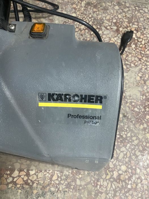 Электрощетка моющая Karcher PW 30/1