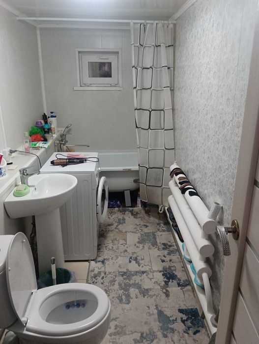 Продам дом небольшой ,теплый,